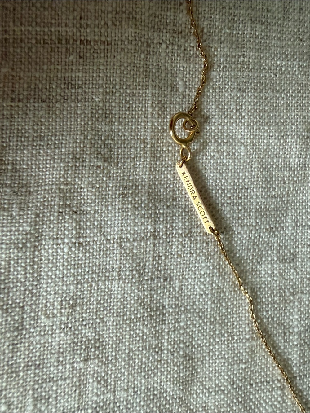 Kendra Scott Katy Pendant Necklace White Diamond 14k Yellow Gold - Picture 6 of 9